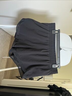 Athleta Mesh Racer Run 4” Shorts